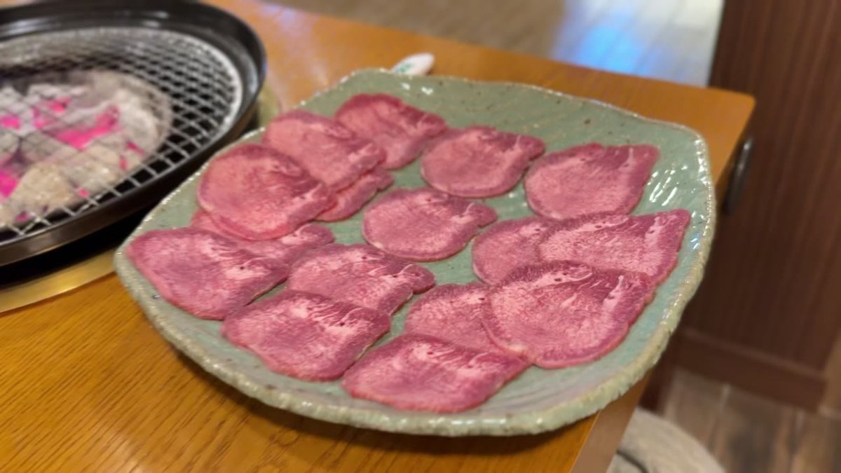 焼肉の店の牛タン
